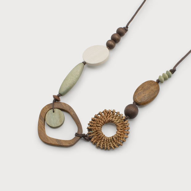 Adjustable Necklace With Wooden Beads and Earth Colours