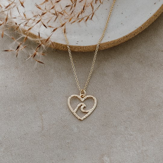 Beach Lovers Necklace Gold