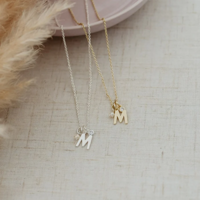 Initial Necklace Gold - M